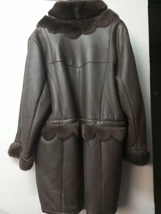 Nowy kożuch naturalny ciemny brąz