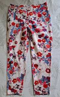 Spodnie w kwiaty roz. S