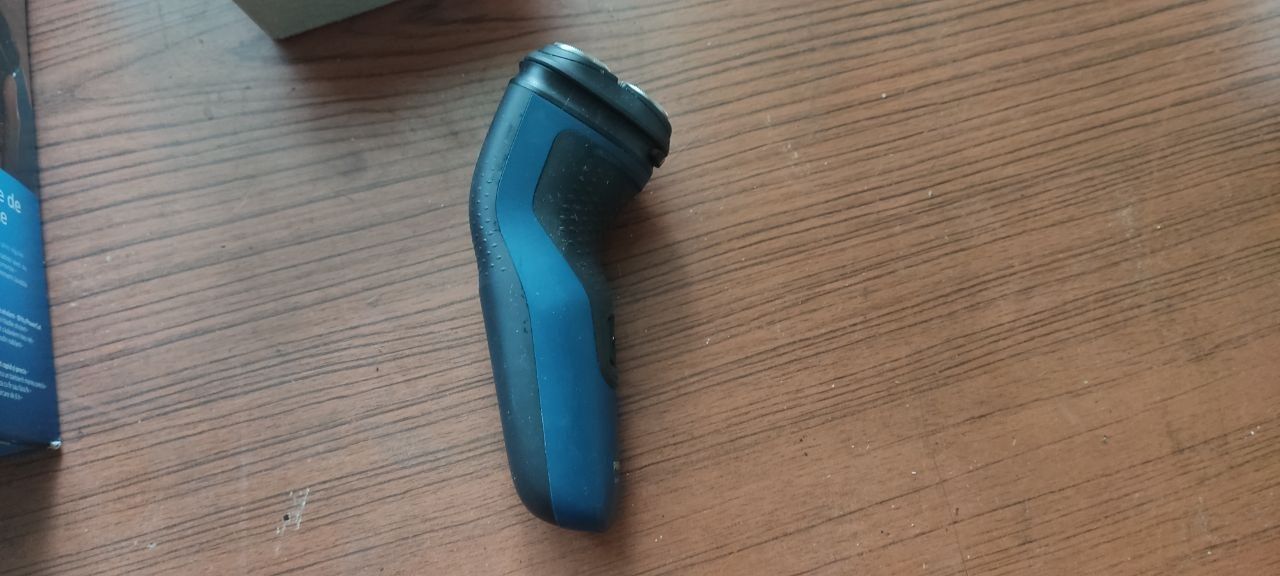 Бритва Philips Series 1000