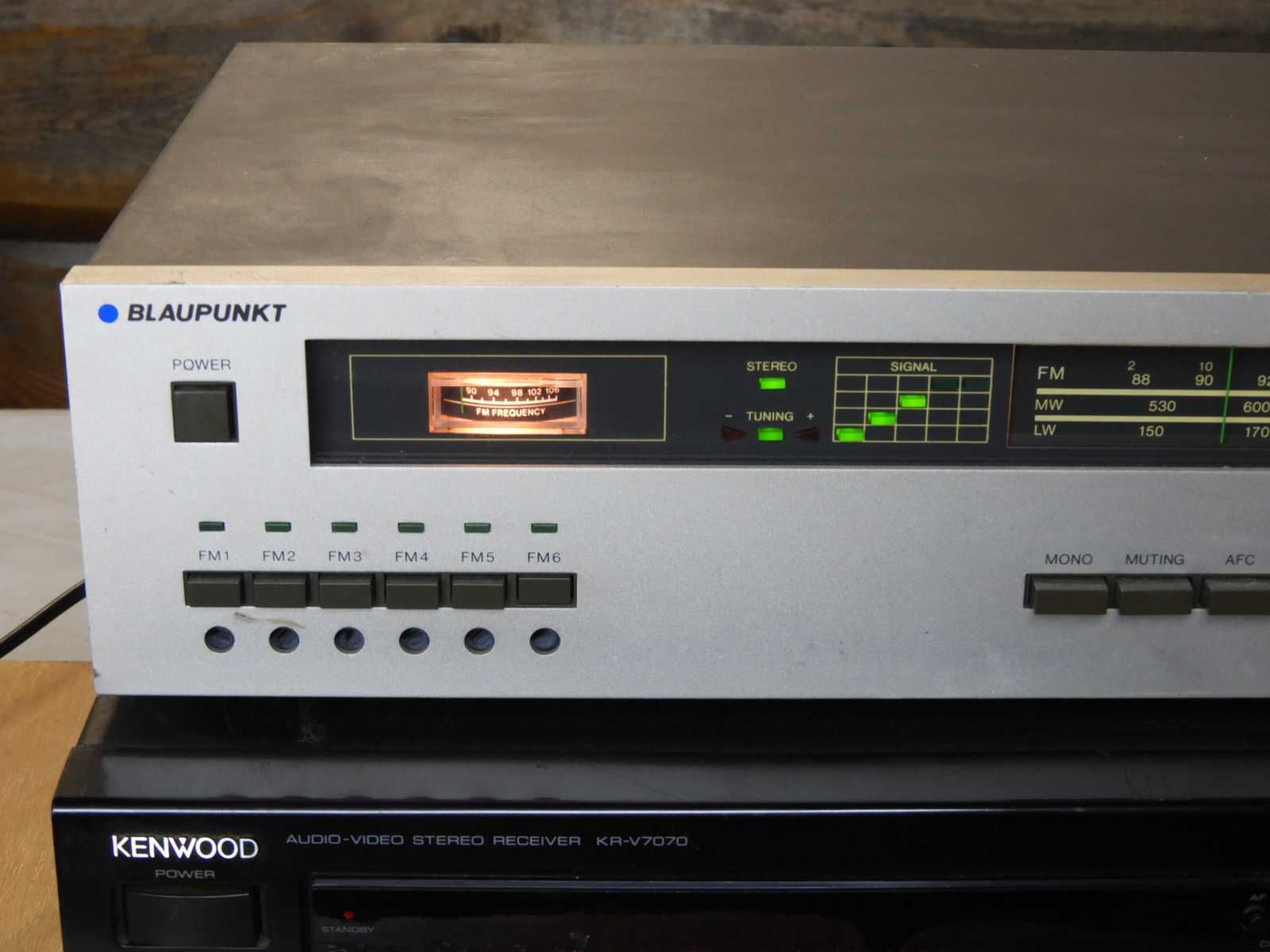 Tuner radiowy Blaupunkt T - 110 Japan.