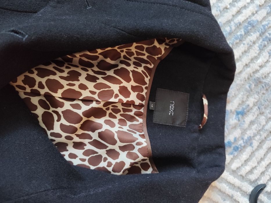 Elegancki, wełniany czarny płaszcz Next r.40