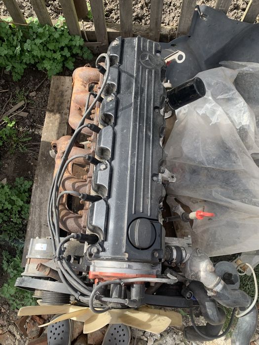 Продам двигатель Мерседес 124 ОМ 103 бензин 2.6