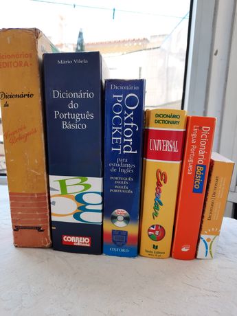 Vendo dicionários diversos