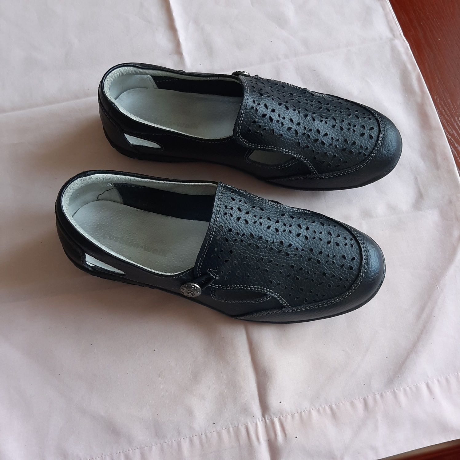 Buty 40 na szeroką stopę