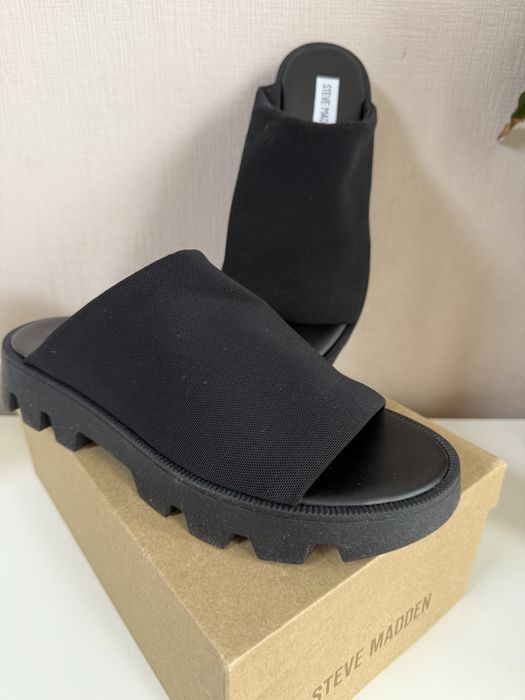 Steve Madden Сандалии Нові 40-41