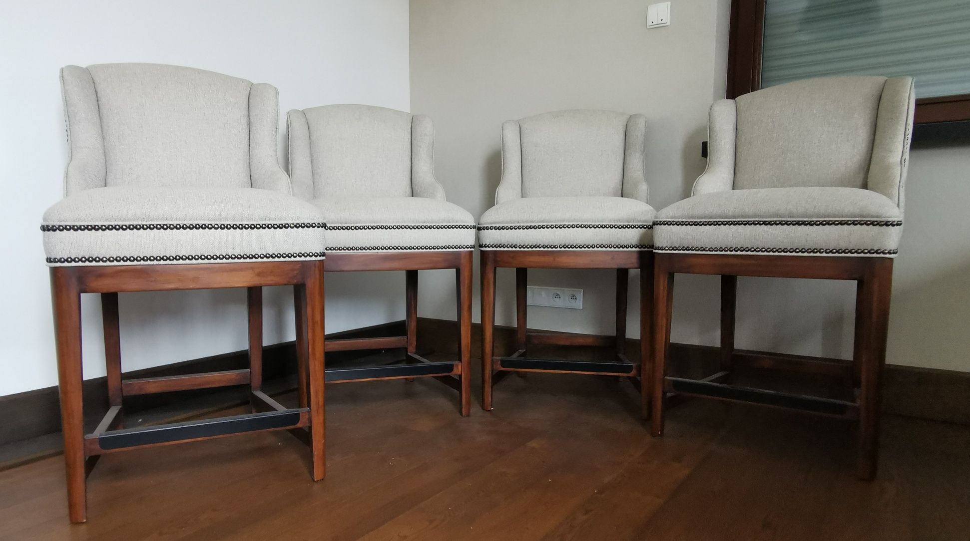 Sprzedam 5 stylowych ręcznie wykonanych krzeseł fotelowych