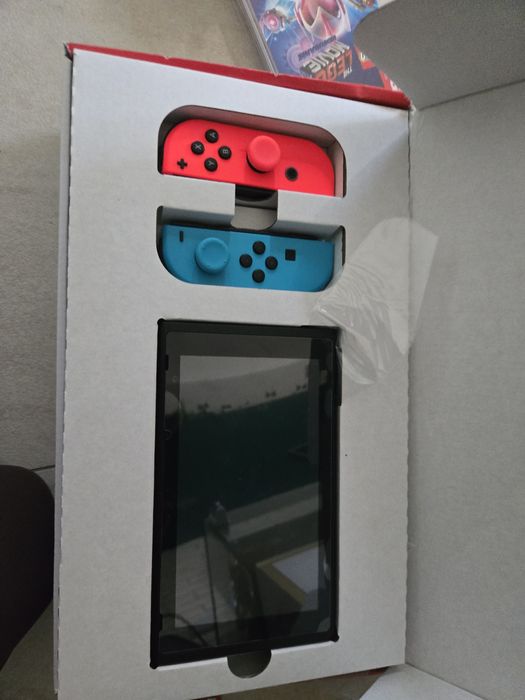 Konsola NINTENDO Switch HAC-001(-01) + Kontroler Switch