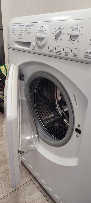 Пральна машина HOTPOINT ARISTON ARSL 105 б/в