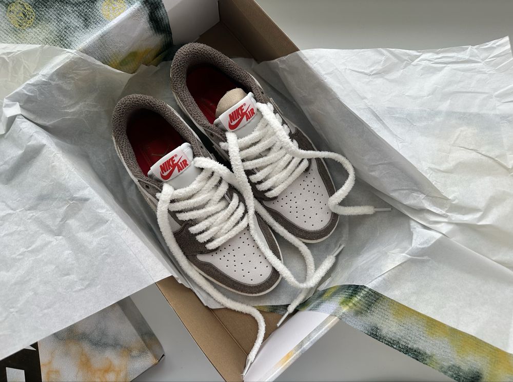 Кросівки Nike Air Jordan 1 Retro Low OG Year of the Rabbit DV1312-200