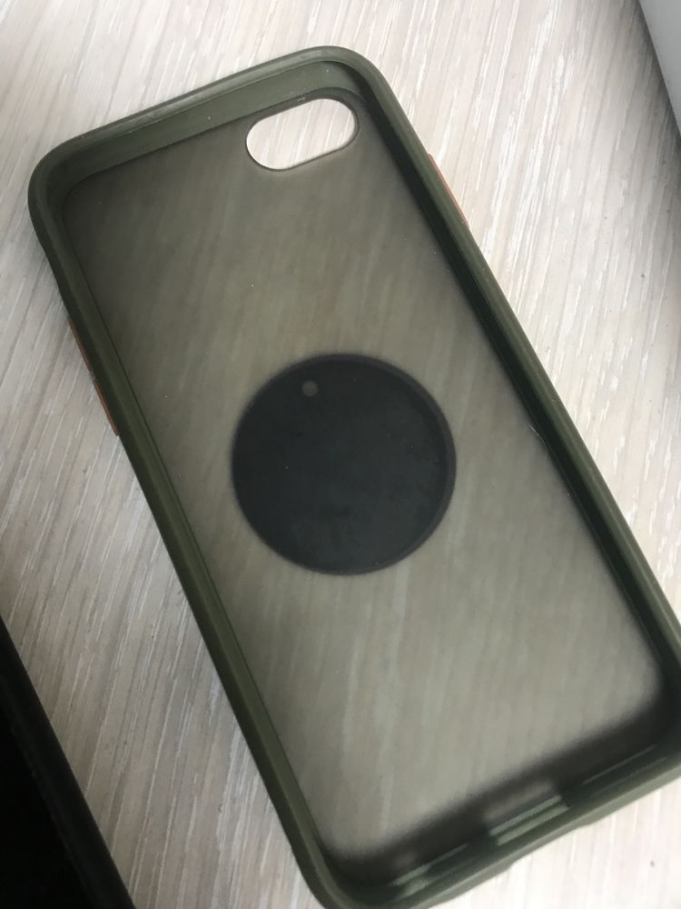 Продам чехли на Iphone 7 та 8