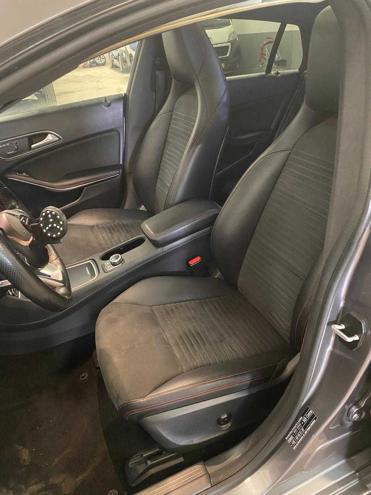 Mercedes CLA  220 AMG