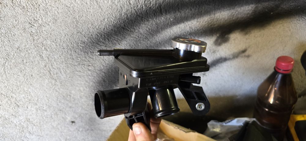 PYML1517YG бочок расширительный mazda 6,cx5 turbo