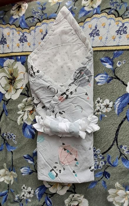 Дитячий конверт на виписку