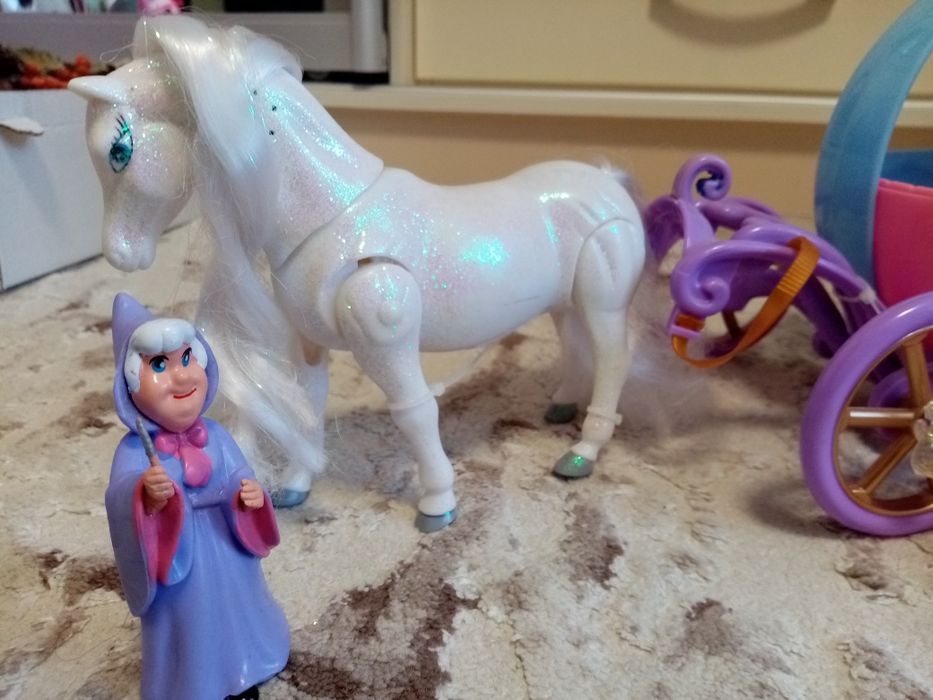 Карета для  золушки. Кукла Модница