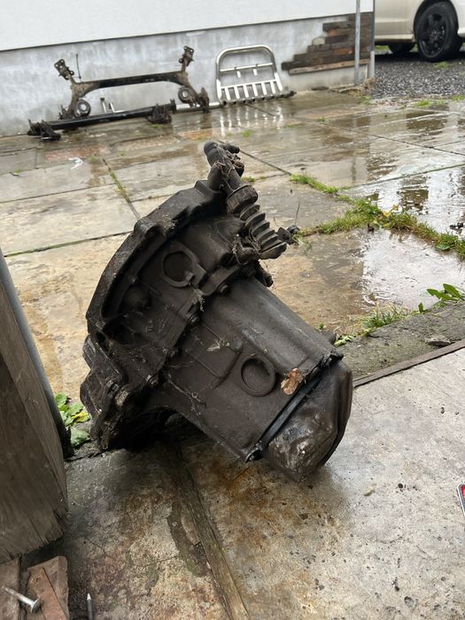 механічна коробка передач для Peugeot 307 1.4 бензин.