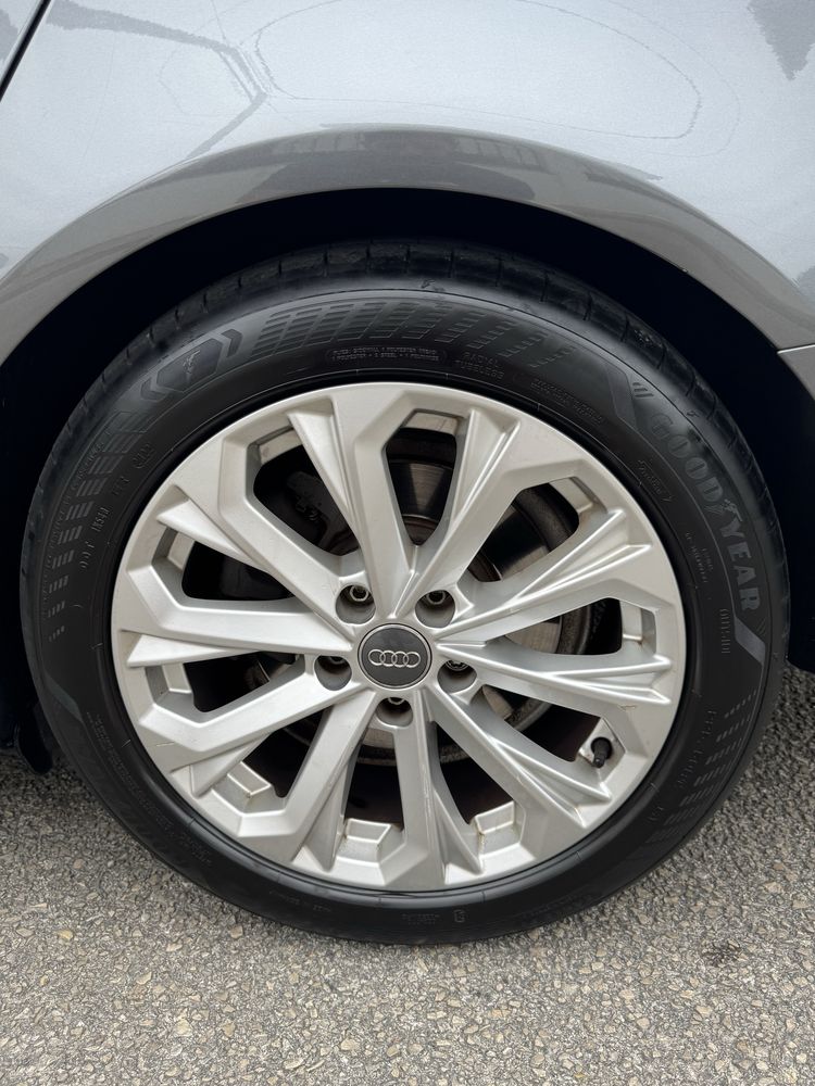Audi A4 Avant 2.0TDI Business line