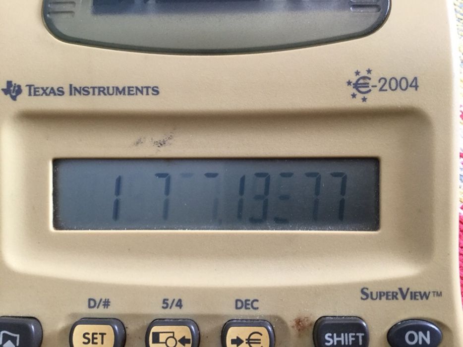 Maquina de calcular electrica "Texas Instruments" c/ rolo