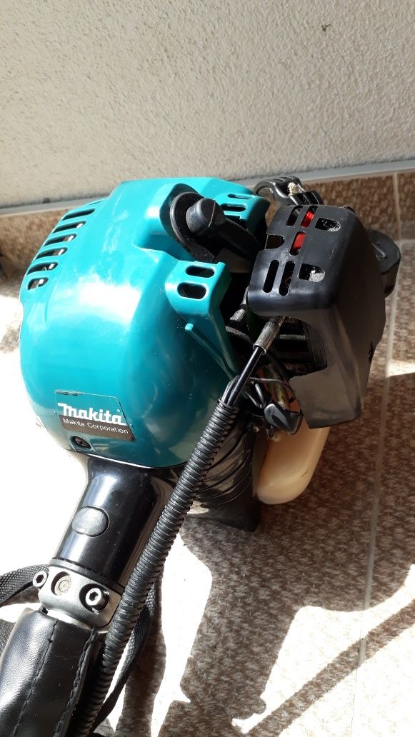 Бензокоса Makita EM2500U оригинал мотокоса