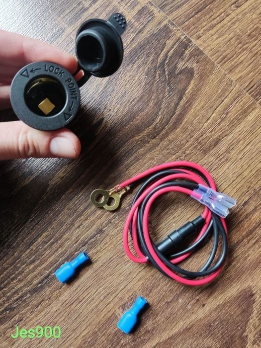 Розетка прикурювача для підключення приладів, реєстратора, мультимедіа