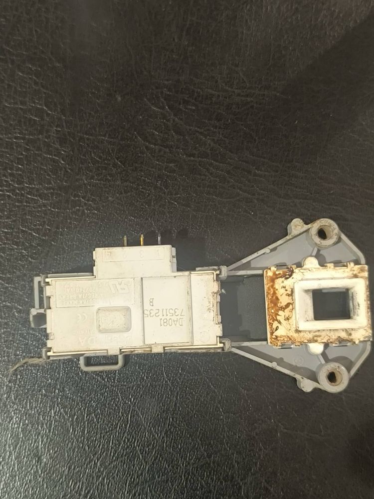 Замок люка стиральная машина lg10400ndk