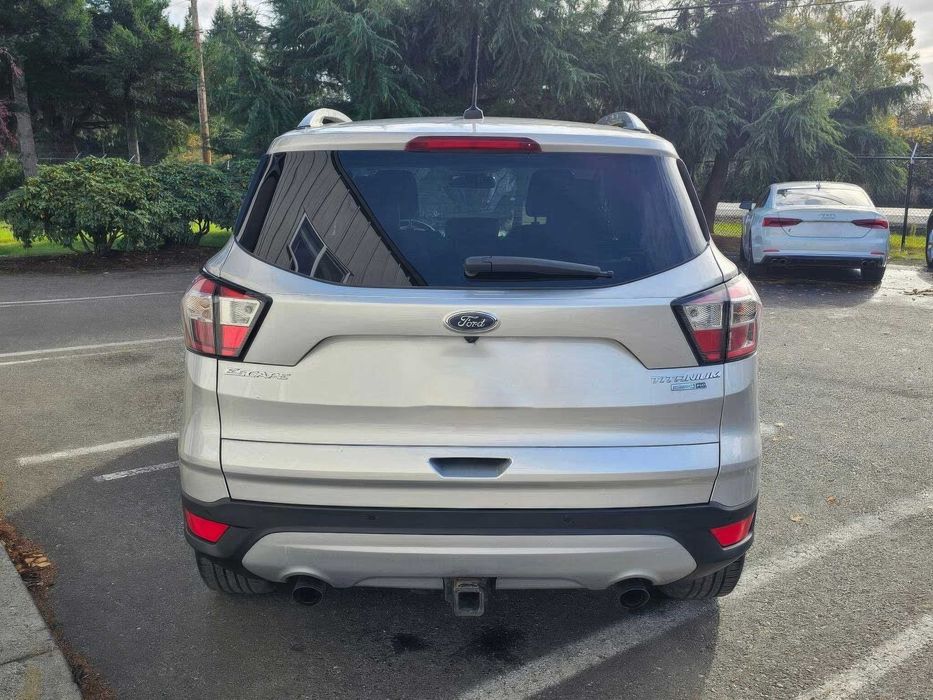 Ford Escape Titanium      2017