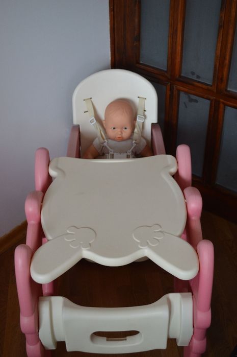 Stolik do karmienia