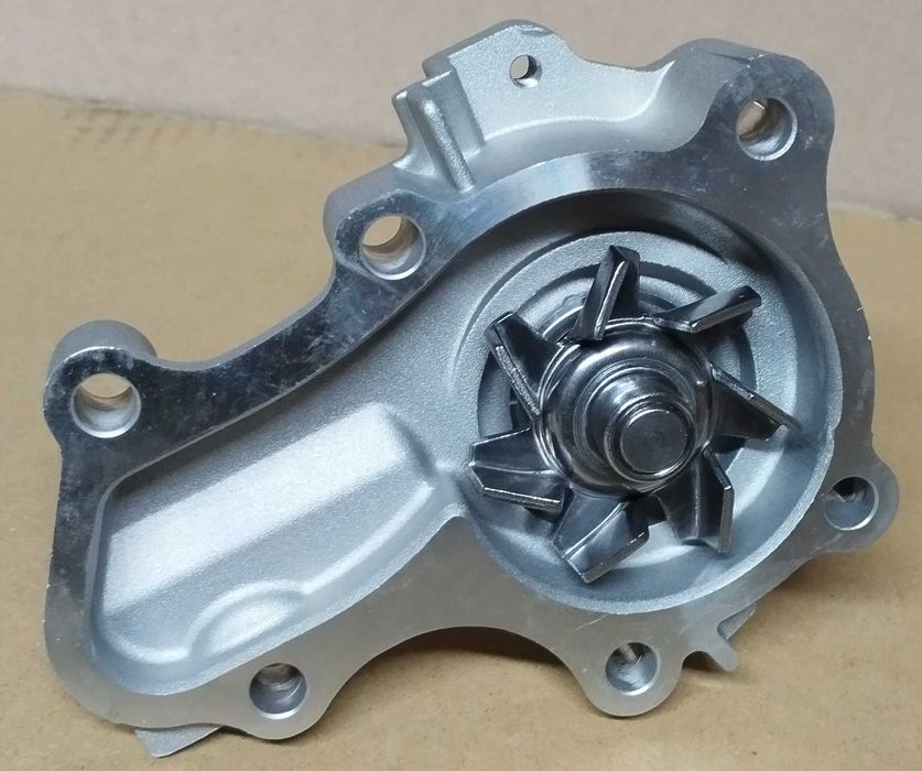 Помпа • Mitsubishi Lancer 9 • Насос водяной • LPR • 4G18 1,6 л.