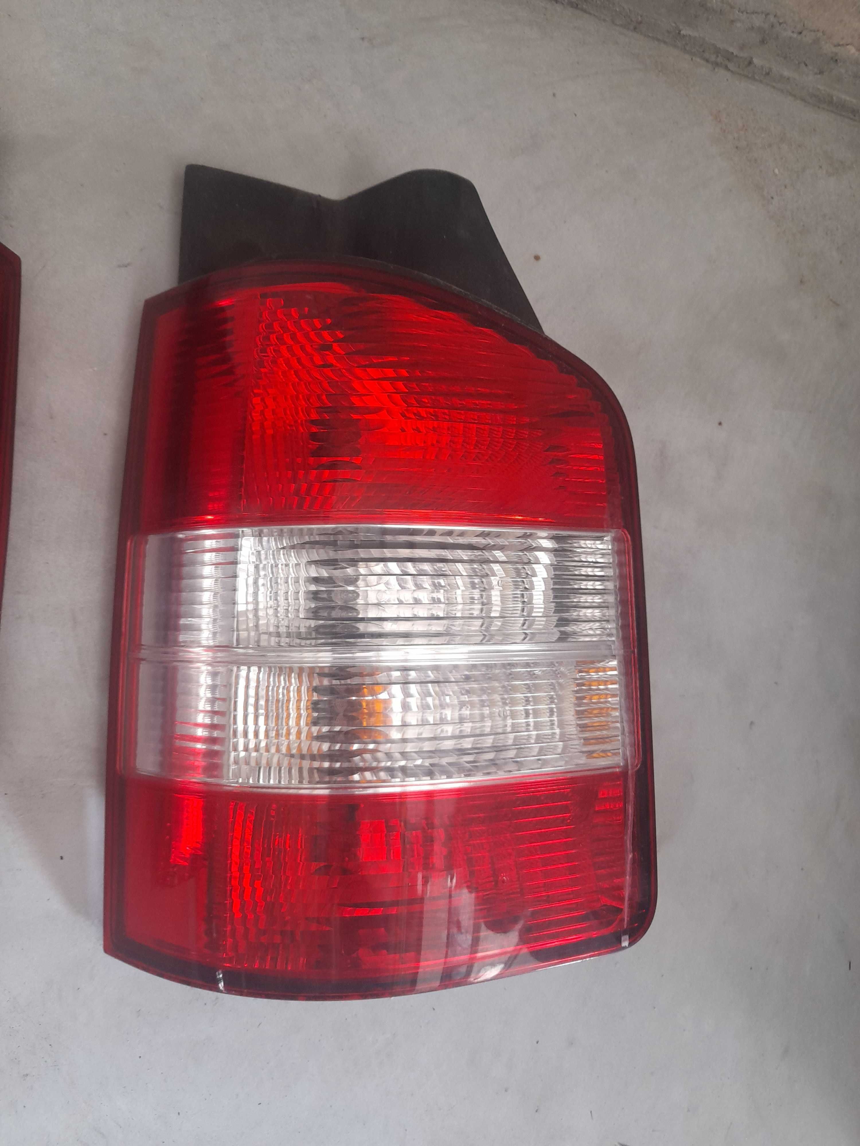 Lampa Tylna lewa prawa VW Transporter T5 LIFT wersja klapa