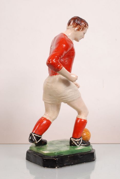 Jogador do Benfica ( Estatueta ) em loiça