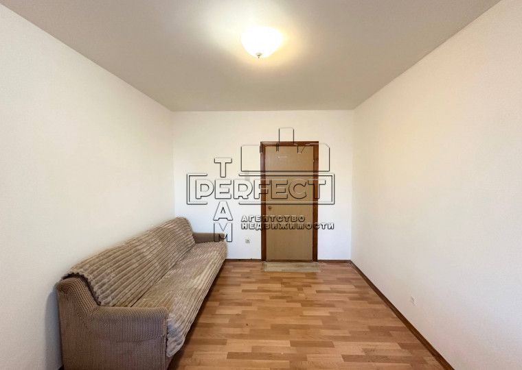 Продаж 2к квартири Машинобудівна 21 / Машиностроительная 21