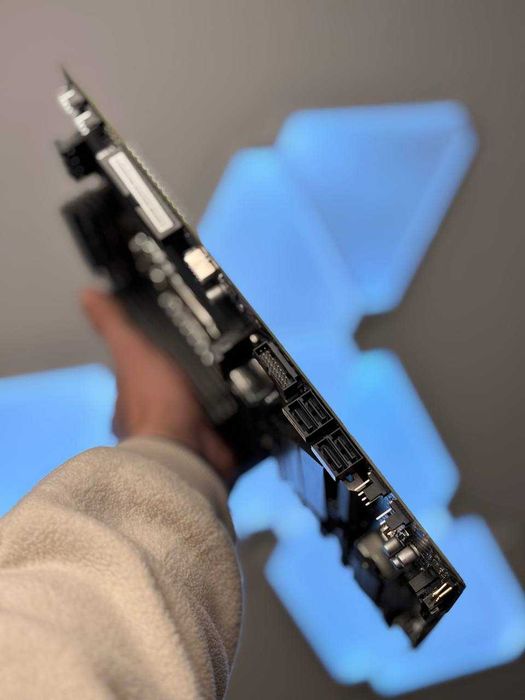 Материнська плата ТОП MSI MAG Z390 Tomahawk s1200 под ремонт