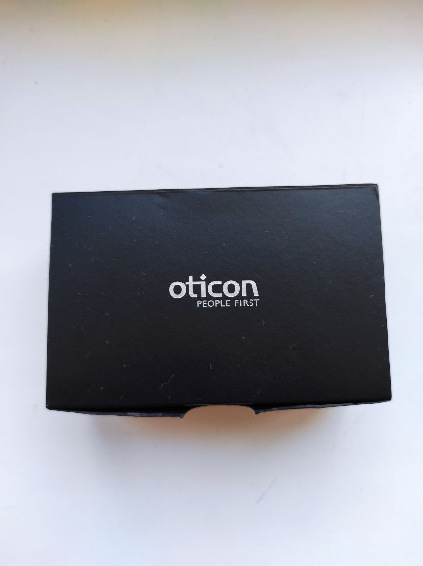 Слуховий апарат Oticon Safari 13 SP BTE