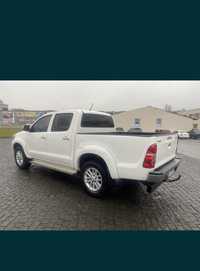 Toyota Hilux 2013року