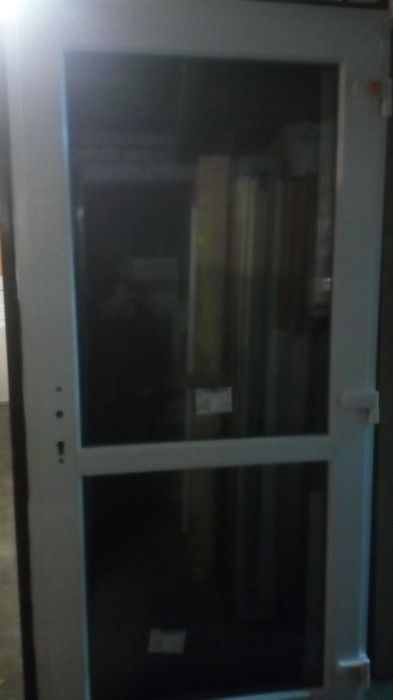 Drzwi zewnętrzne pcv-nowe