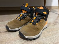 Buty turystyczne dla dzieci Quechua SH500 Warm - rozmiar 33
