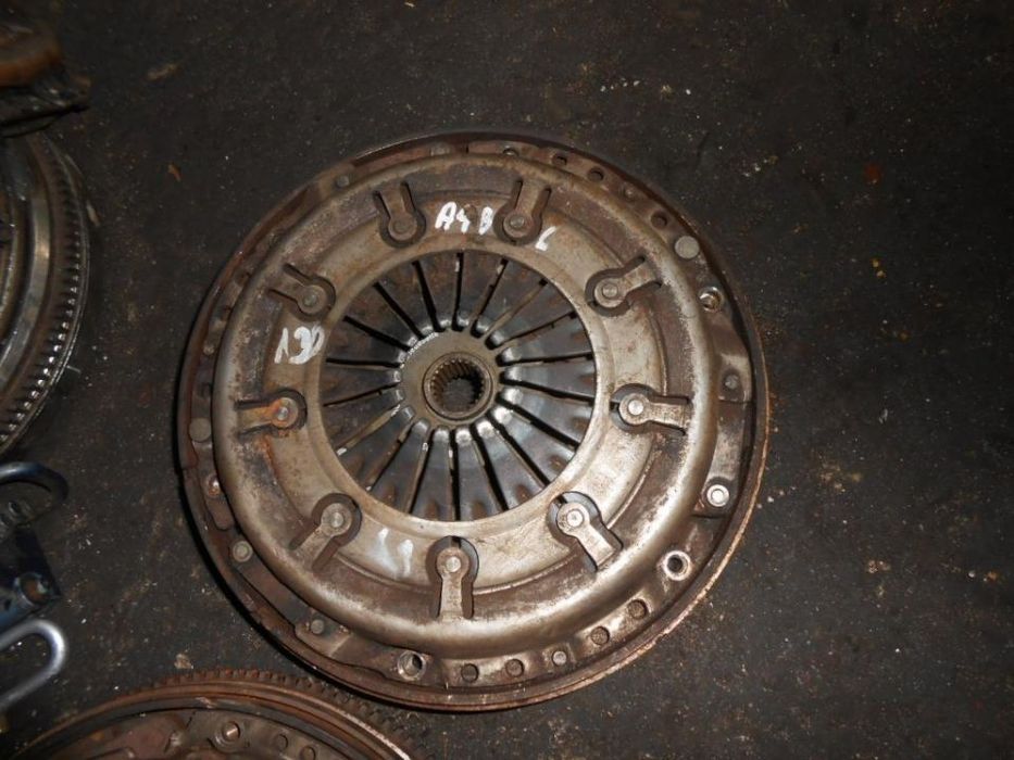 Audi A4 Passat B5 1.9 130 kolo dwumasowe sprzeglo