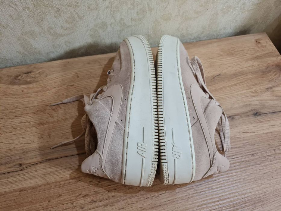 Кроссівки кеди Nike р.38.5 натуральна замша на платформі