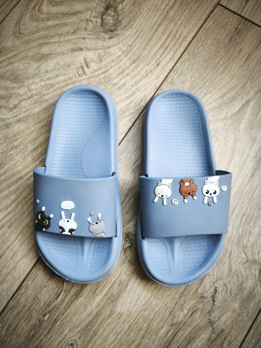 Klapki basenowe/kąpielowe marki Coccodrillo r. 27