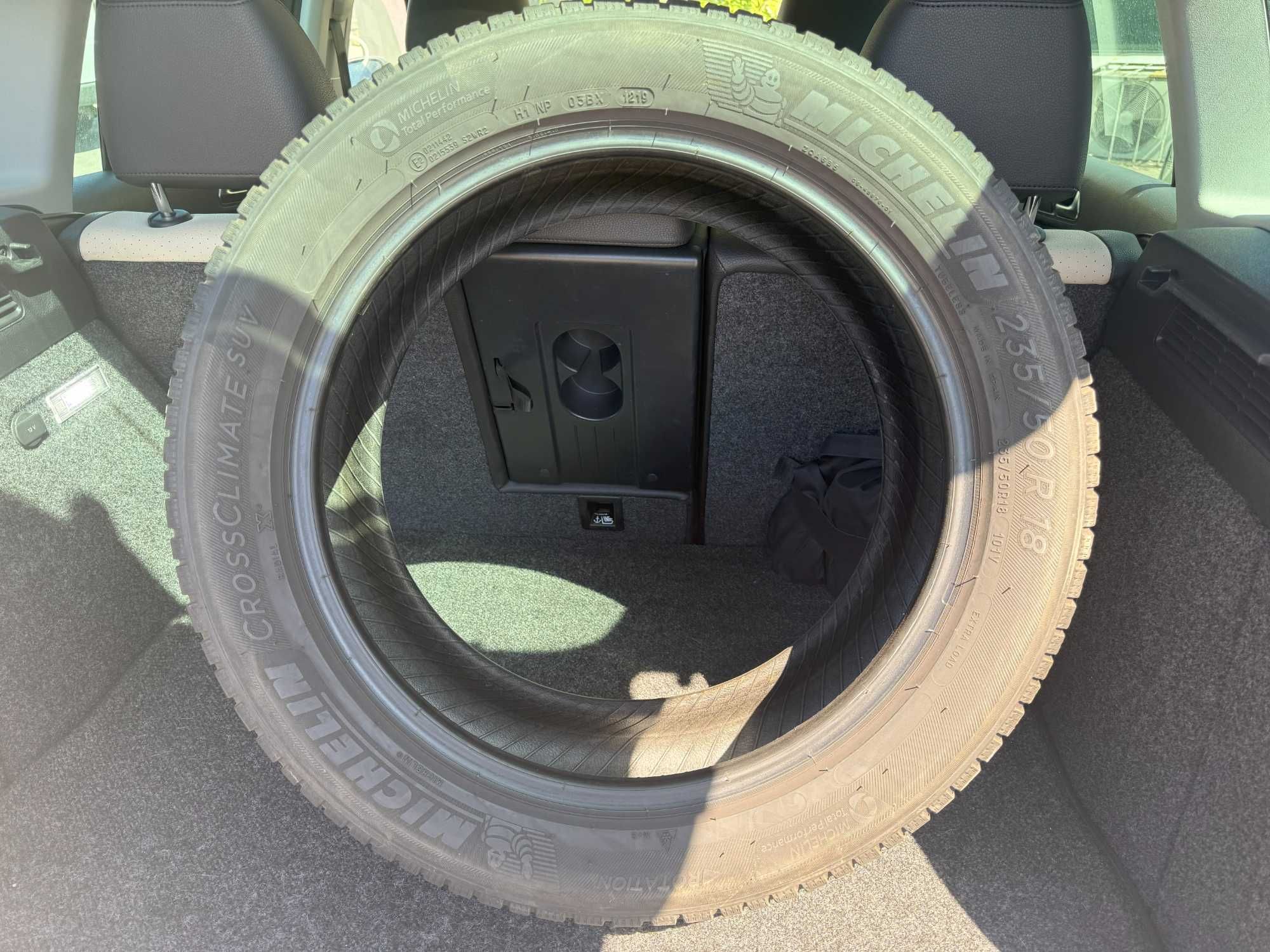 Шина 235 50 R 18 Michelin CrossClimate SUV Всесезонна