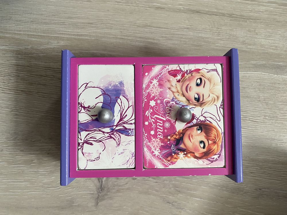 Disney Frozen Kraina Lodu ksiażka poduszka, gra i mini komoda