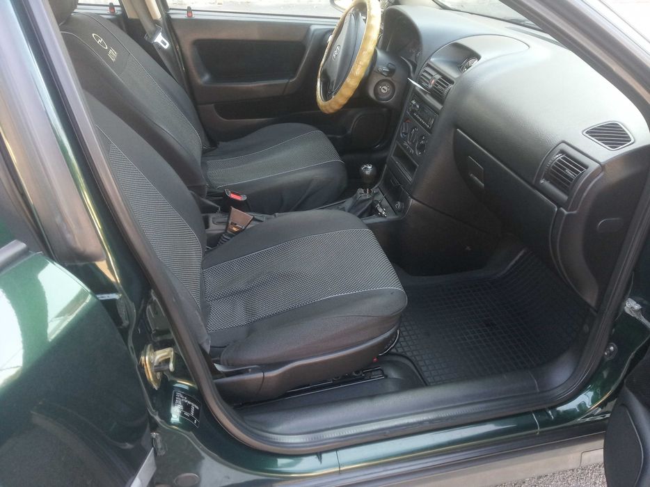Opel Astra 2000 рік