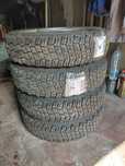 Продам резина з дисками 175/80/R16 Нива