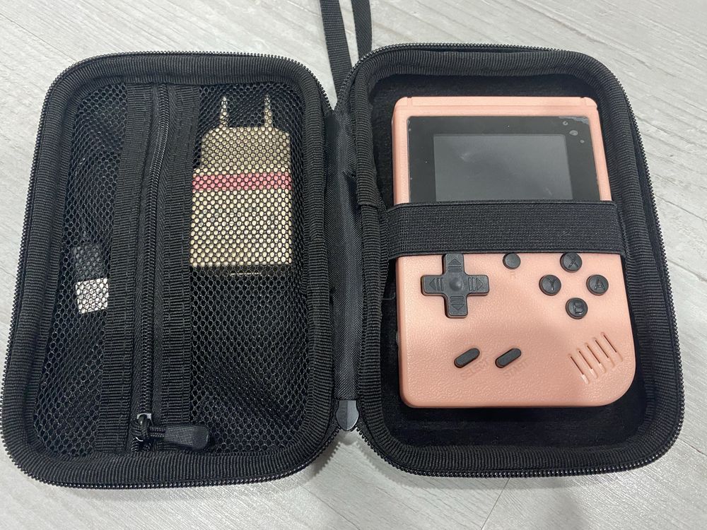 Consola Portátil LCD 3” com 400 jogos + Bolsa