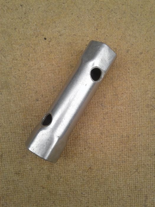 Ключ свечной 21 на 22 мм. СССР свечник нержавейка