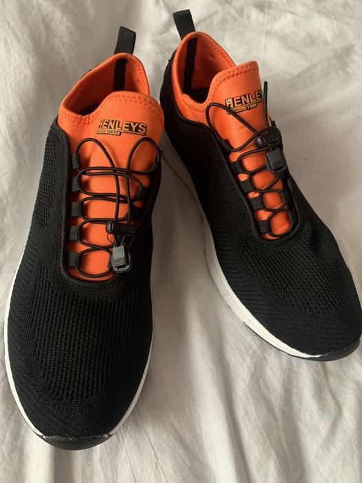 Кросівки нові чоловічі