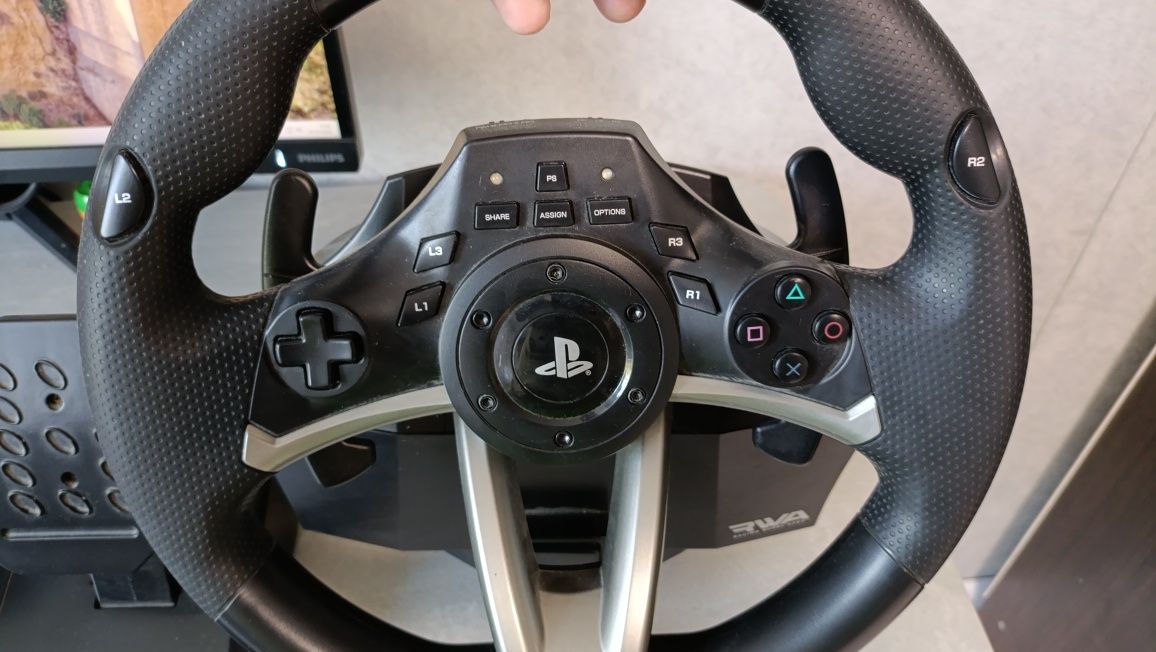 Play station 4 1tb slim та кермо hori rwa racing можу продати окремо