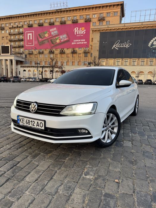 Продам Volkswagen Jetta 2016 року