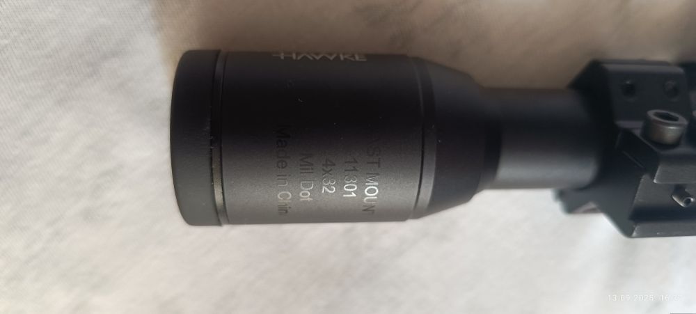 Продам оптичний приціл HAWKE Fast Mount 4x32 сітка Mil Dot ( 11301)