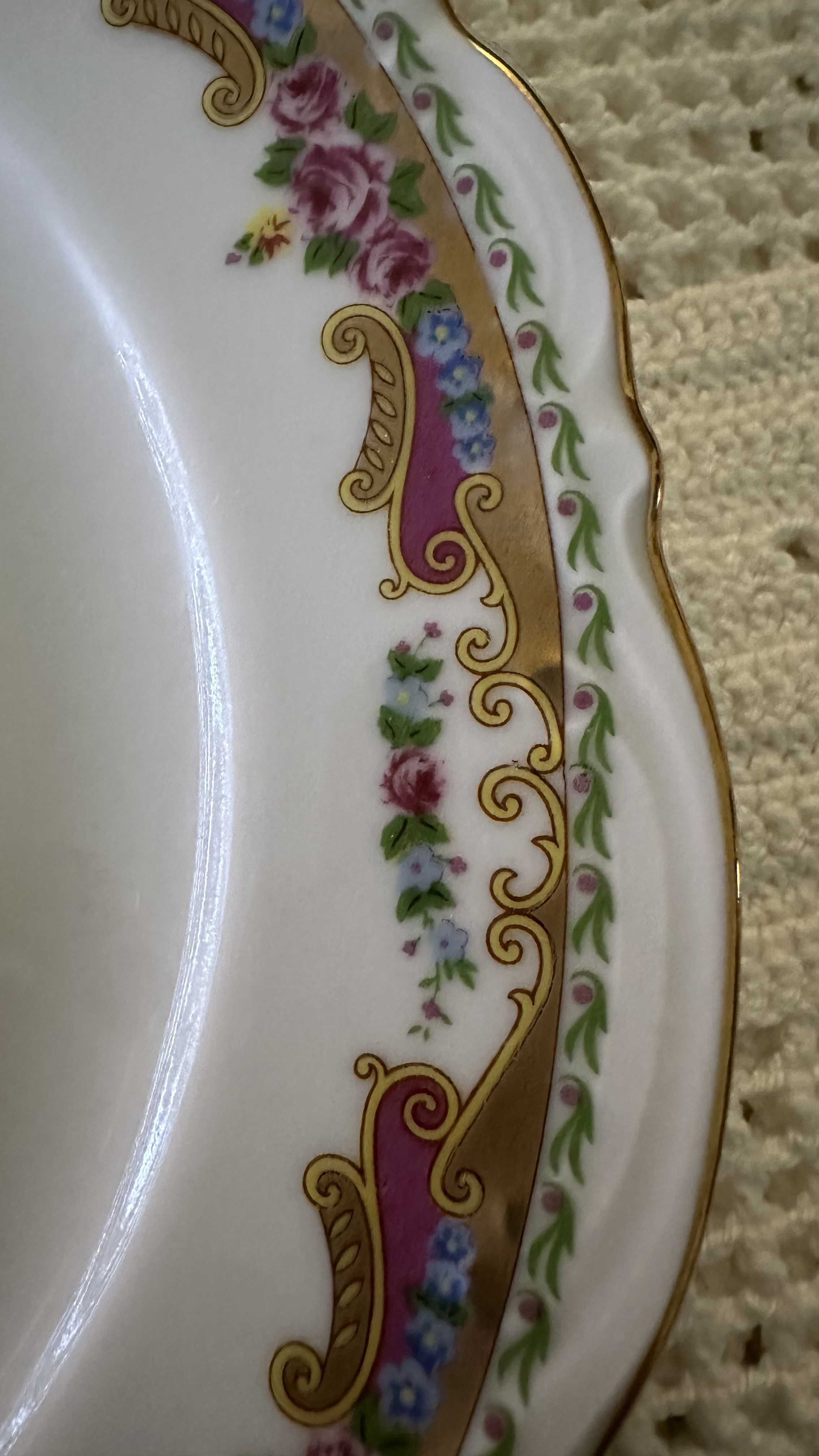 Prato decorativo em porcelana francesa – T. Limoges (vintage)