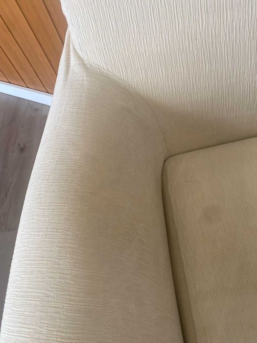 Sofá creme 4 pessoas